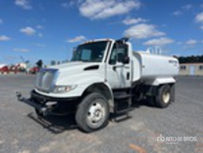 2011 International 4400 Water Truck