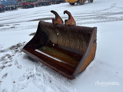 72 in Q/C Cleanup دلو حفارة - Fits Hitachi 210