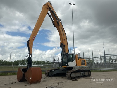 2015 Liebherr LH40C Track Material Handler
