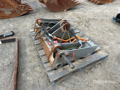 Doosan 48 in Wheel Loader Quick Coupler - Fits DL250-5