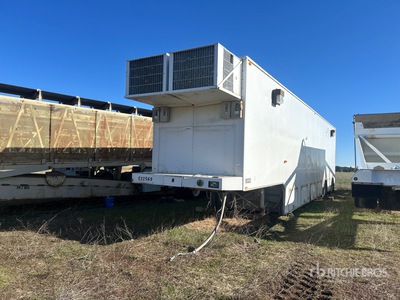 1990 Calumet Coach MMT503M 48 ft 6 in x 8 ft Portable T/A Remolque laboratorio