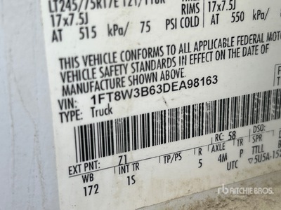 2013 Ford F-350 4x4 Crew Cab Pickup