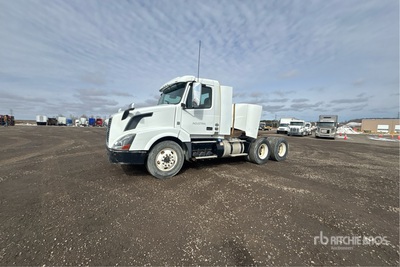 2015 Volvo VNL 6x4 T/A Day Cab Truck Tractor