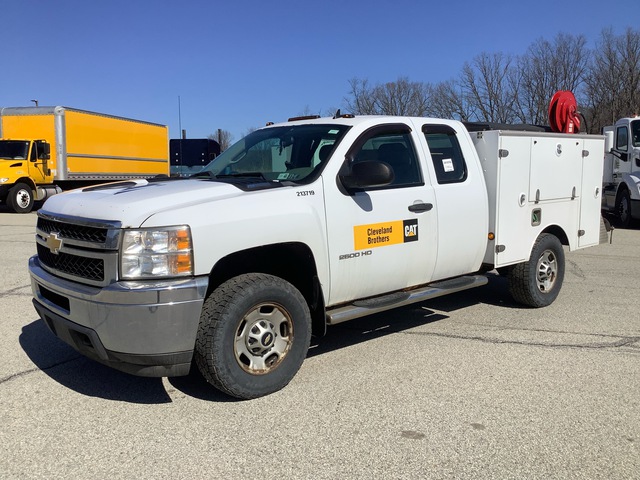 2013 Chevrolet Silverado 2500 HD 4x4 Extended Cab Utility Truck