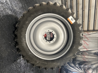 Quantity of (4) Firestone 420/80R45 Tires - Fits Case IH 4440