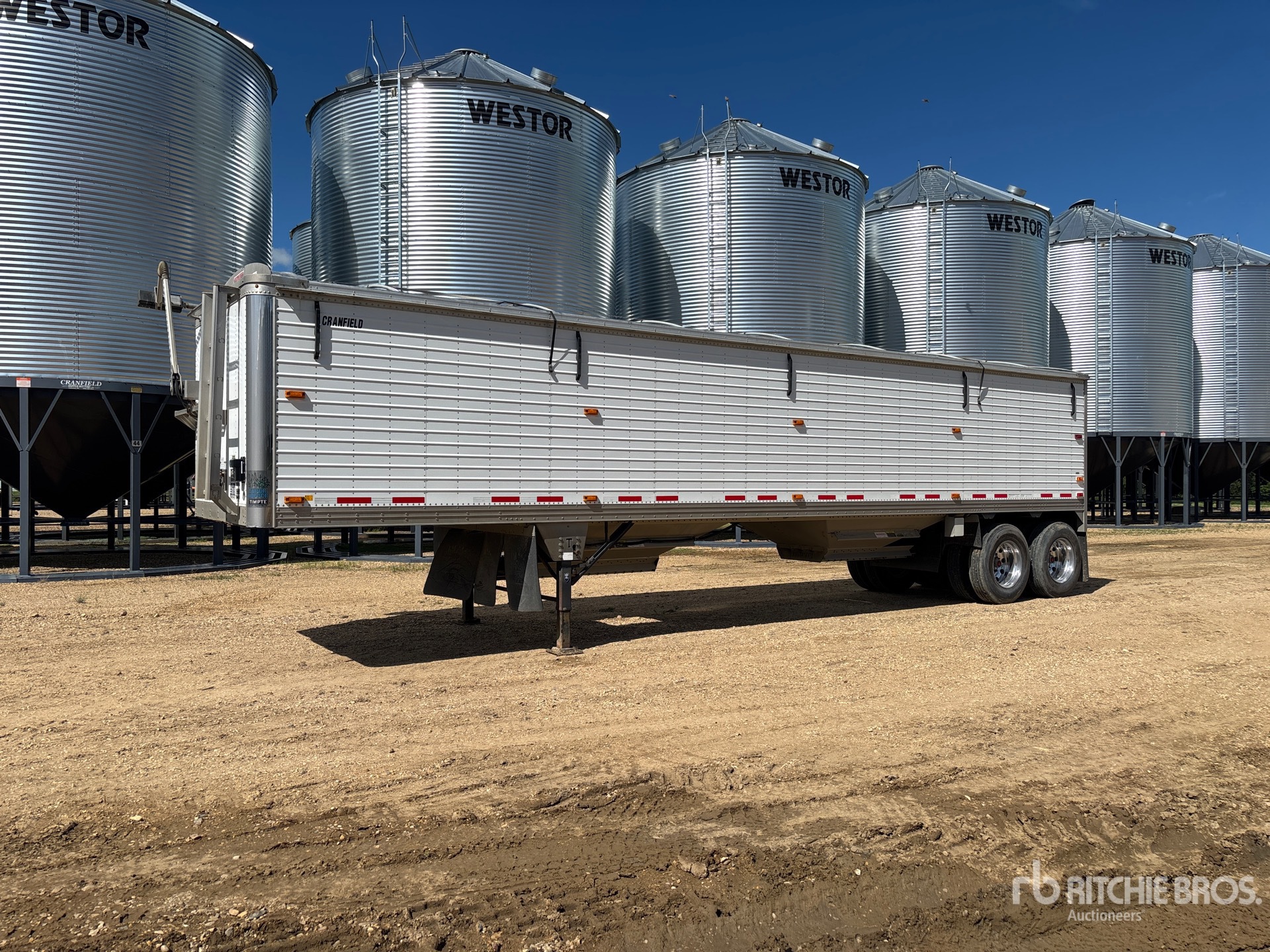 2013 Timpte 38 ft T/A Grain Trailer