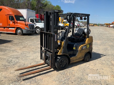 2020 Cat 2C5000 4750 lb Cushion Tire Forklift