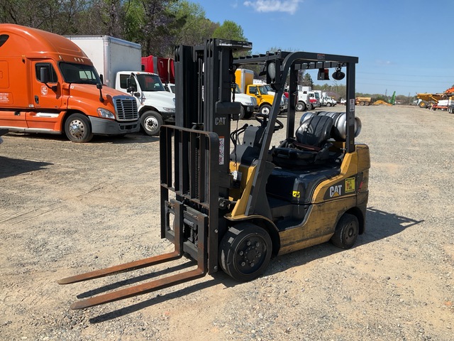 2020 Cat 2C5000 4750 lb Cushion Tire Forklift