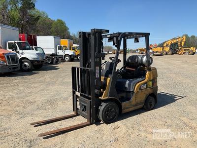 2020 Cat 2C5000 4750 lb Cushion Tire Forklift