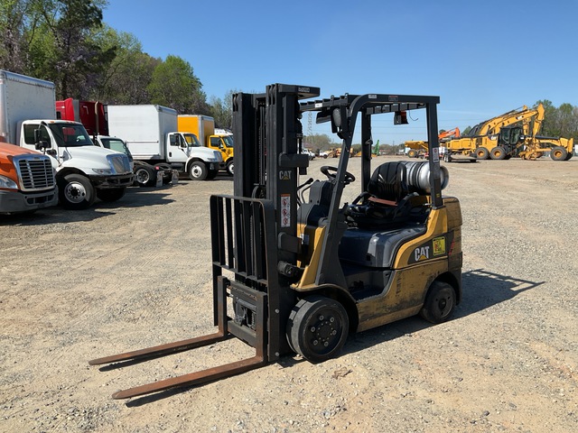 2020 Cat 2C5000 4750 lb Cushion Tire Forklift