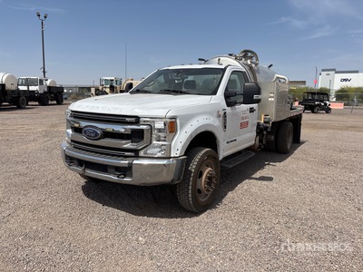 2020 Ford F-550 4x4 Camion citerne à eau