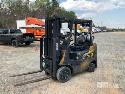 2020 Cat 2C5000 4750 lb Cushion Tire Forklift