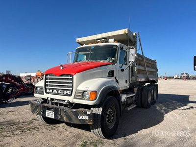 2004 Mack CV713 6x4 T / A-kiepwagen