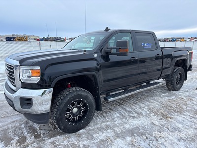 2017 GMC 2500 HD 4x4 Crew Cab Pickup