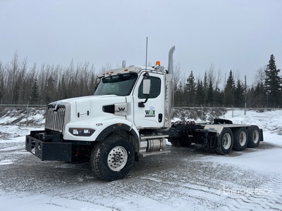 2024 Western Star 49X 8x6 Tri/A Dagcabine Trekker