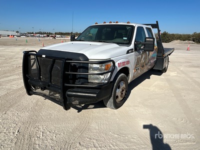 2013 Ford F-350 4x2 Crew Cab Flatbed Truck