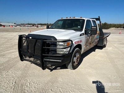 2013 Ford F-350 4x2 Crew Cab Flatbed Truck