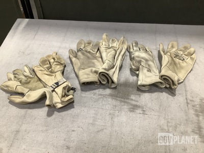 (91) Pairs of Men’s & Women’s Gloves