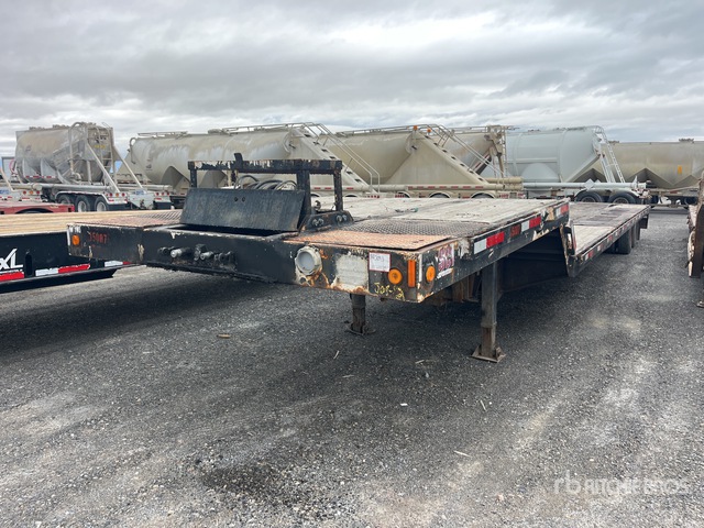 1999 Trail-Eze DLX30 48 ft T/A Sliding Axle Trailer