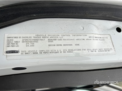 2016 Freightliner M2 106 6x4 Furgoneta caja cerrada