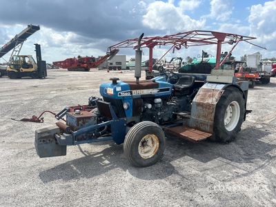 New Holland 1560 Sod Cutter 2WD Tractor