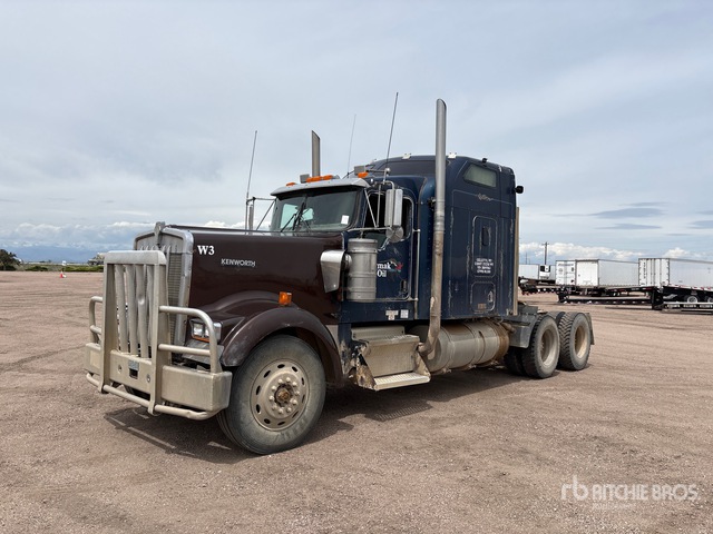 2003 Kenworth W900 6x4 T/A Sleeper Truck Tractor