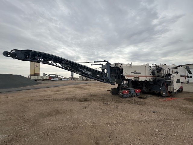 2007 Wirtgen W2200 Tracked Cold Planer