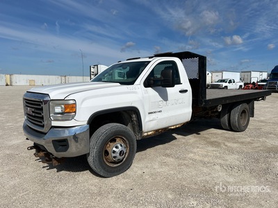 2015 GMC Sierra 3500HD 4x2 Flatbed Truck