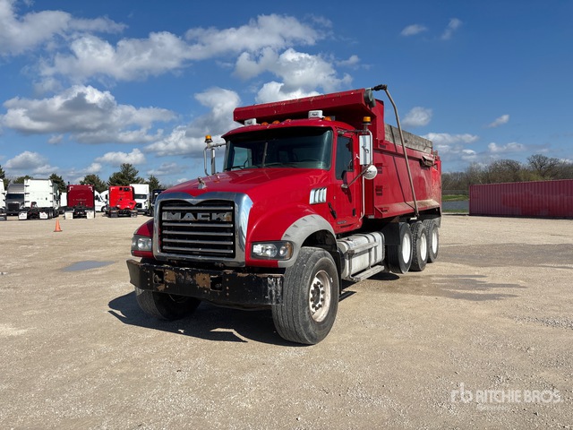2016 Mack GU713 8x4 Tri/A Dump Truck