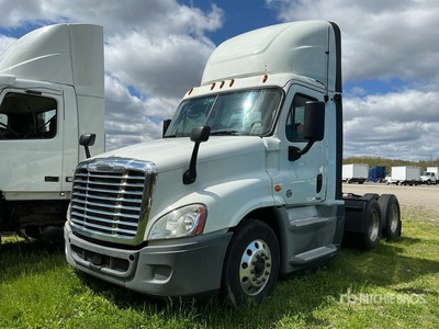 2018 Freightliner Cascadia 125 6x4 T/A Dagcabine Trekker (Inoperable)