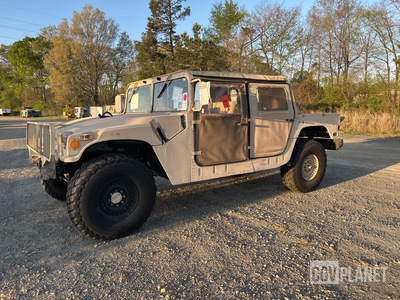 2007 AM General M1097R1 HMMWV 4 Door Soft Top w/Truck Body