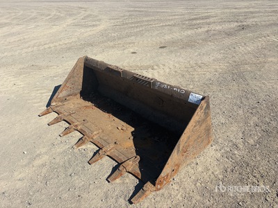 66 in General Purpose Skid Steer Bucket