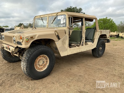 2005 AM General M1097R1 HMMWV 4 Door Soft Top w/Truck Body