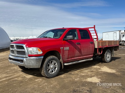 2013 Ram 2500 4x4 Crew Cab Ciężarówka z płaską platformą