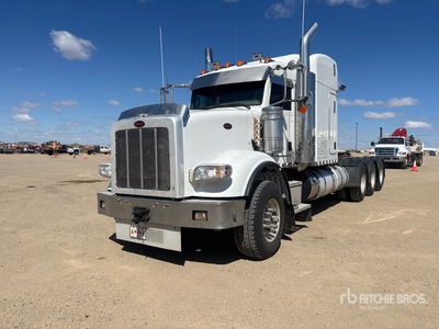 2014 Peterbilt 367 8x6 4-Achs Sattelzugmaschine mit Schlafkabine