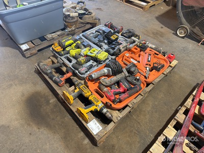 Quantity of Cordless Power Tools Varios, herramientas manuales