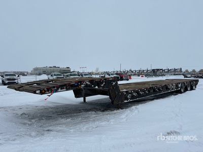 2007 ETM 56 ft Tri/A Folding Neck Trailer