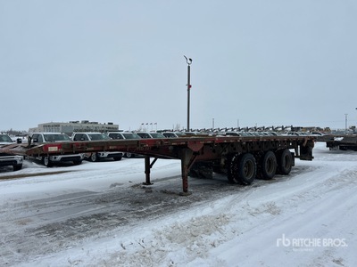 2011 Doepker 41 ft Tri/A Flatbed Picker Oilfield Trailer