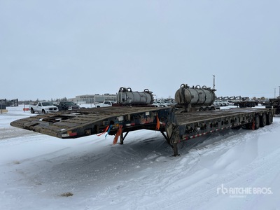 2013 Doepker SN161935 56 ft Tri/A Folding Neck Trailer