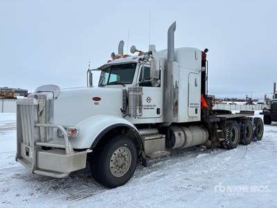 2018 Peterbilt 367 8x6 Sleeper Winch Truck