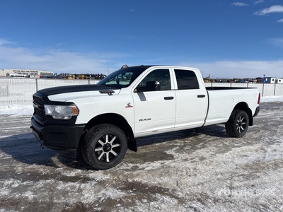 2021 Ram 3500 Big Horn 4x4 Crew Cab Pickup