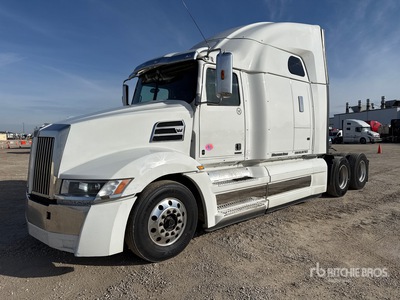 2022 Western Star 5700 6x4 T/A Sleeper Truck Tractor
