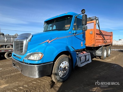 2002 Freightliner Columbia 120 6x4 شاحنة قلابة /محورين