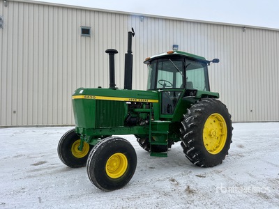 John Deere 4430 2WD Tractor Agrícola