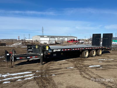 2005 BWS EZ-2-Load 30 ft Tri/A Equipment Trailer