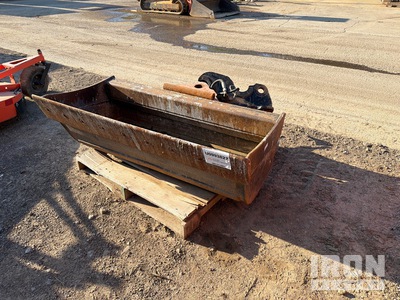 Kubota K7444 54 in Cleanup Cazo para excavadora