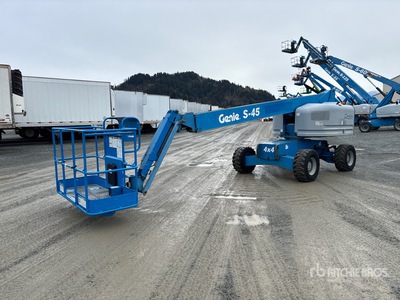 2005 Genie S-45 4WD Dual Fuel Articulating Boom Lift