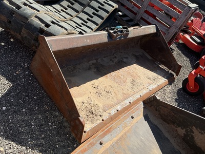 2023 Land Pride HD80LLC 80 in General Purpose Skid Steer Bucket (Inoperable)