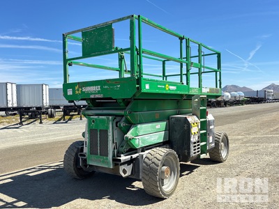 2017 Genie GS-4390 Dual Fuel Scissor Lift