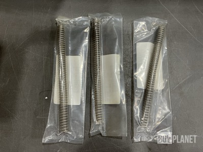 (70) Oshkosh 1472140 Helical Compression Springs